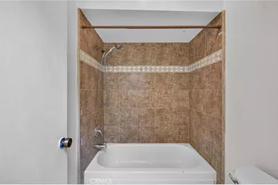 25655 Pine Creek Lane, Wilmington, CA 90744 - Photo 24