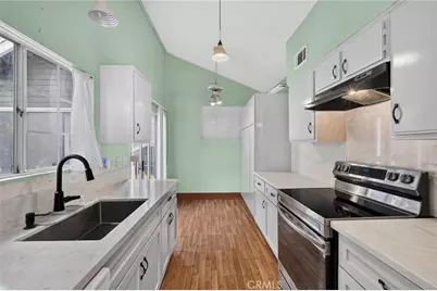 25655 Pine Creek Lane, Wilmington, CA 90744 - Photo 12