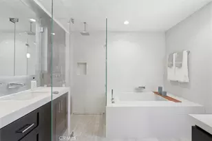 702 S Broadway, Redondo Beach, CA 90277 - Photo 26