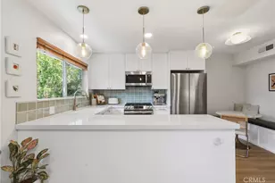 2147 N Beachwood, Los Angeles, CA 90068 - Photo 8