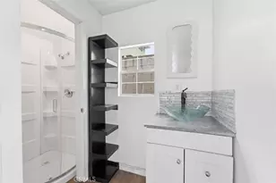 2401 W 102nd St, Inglewood, CA 90303 - Photo 42