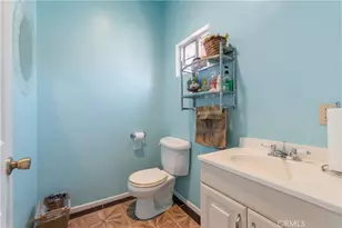 11028 Spinning, Inglewood, CA 90303 - Photo 16
