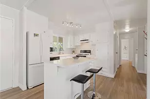 2550 Pacific Coast Hwy, Torrance, CA 90505 - Photo 2