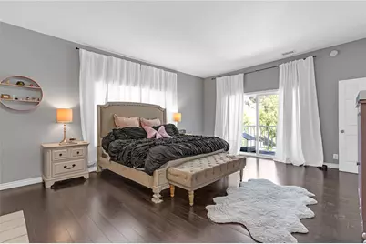 20906 Almazan Road, Woodland Hills, CA 91364 - Photo 22
