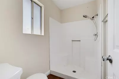 9214 Palm Street, Bellflower, CA 90706 - Photo 22
