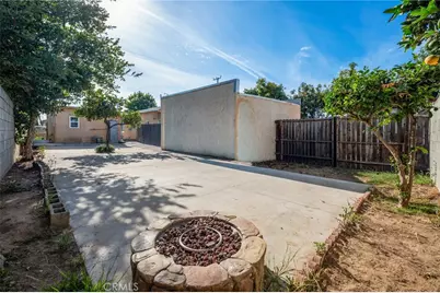 1320 N Neptune Avenue, Wilmington, CA 90744 - Photo 28