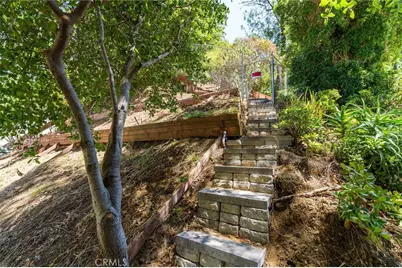7218 Woodrow Wilson Dr, Los Angeles, CA 90068 - Photo 18