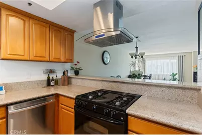 726 Elm Avenue #404, Long Beach, CA 90813 - Photo 6