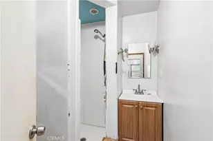 626 S Inglewood Ave, Inglewood, CA 90301 - Photo 26