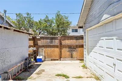 626 S Inglewood, Inglewood, CA 90301 - Photo 34