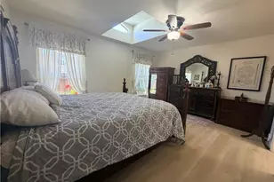 2601 E Victoria St, Carson, CA 90220 - Photo 20