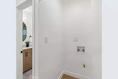 915 N Valley, Burbank, CA 91505 - Photo 16