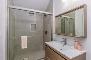 2254 The Terrace, Los Angeles, CA 90049 - Photo 22