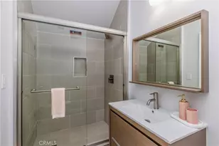 2254 The Terrace, Los Angeles, CA 90049 - Photo 22