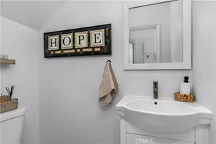 2254 The Terrace, Los Angeles, CA 90049 - Photo 28
