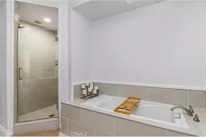 2254 The Terrace, Los Angeles, CA 90049 - Photo 16