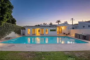 424 S Meadows Ave, Manhattan Beach, CA 90266 - Photo 1