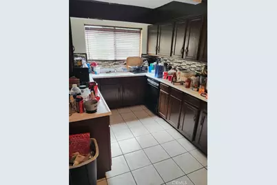 9206 S Van Ness Street, Los Angeles, CA 90047 - Photo 6