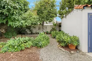 2431 S Holt, Los Angeles, CA 90034 - Photo 22
