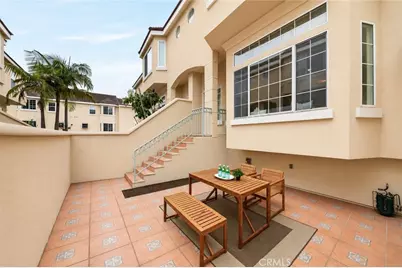 2825 Plaza Del Amo #102, Torrance, CA 90503 - Photo 2