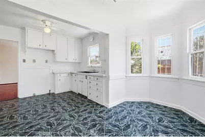 2136 W 75th Street, Los Angeles, CA 90047 - Photo 10