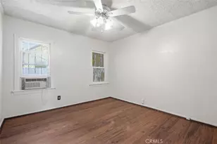 2136 W 75th St, Los Angeles, CA 90047 - Photo 12