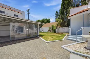 2136 W 75th St, Los Angeles, CA 90047 - Photo 30