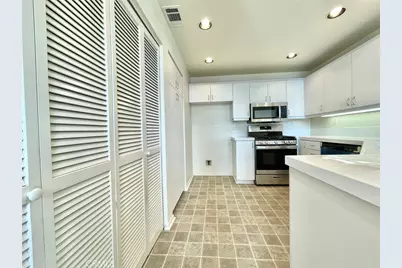 350 Via Capri #201, Corona, CA 92879 - Photo 10
