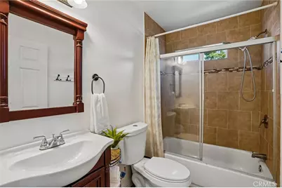 11421 Stanford Avenue, Los Angeles, CA 90059 - Photo 18