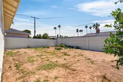 24429 Marine, Carson, CA 90745 - Photo 46