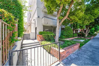 533 S St Andrews Place #408, Los Angeles, CA 90020 - Photo 4