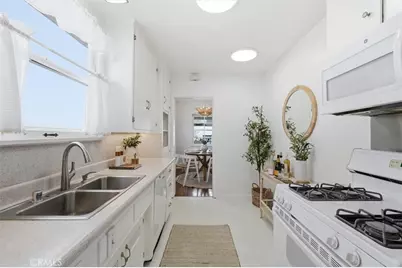 536 24th Street, Manhattan Beach, CA 90266 - Photo 10