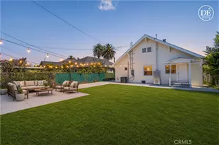 2041 W 29th Pl, Los Angeles, CA 90018 - Photo 32