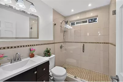 1237 E 6th Street #106, Long Beach, CA 90802 - Photo 18