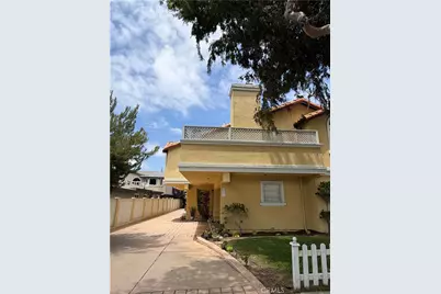 2621 Grant Avenue #C, Redondo Beach, CA 90278 - Photo 1