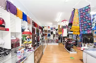 694 S Burlington Ave, Los Angeles, CA 90057 - Photo 14
