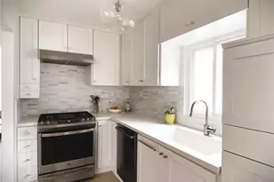 124 W Sycamore Ave, El Segundo, CA 90245 - Photo 6