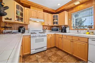 366 Curly, Big Bear City, CA 92314 - Photo 6