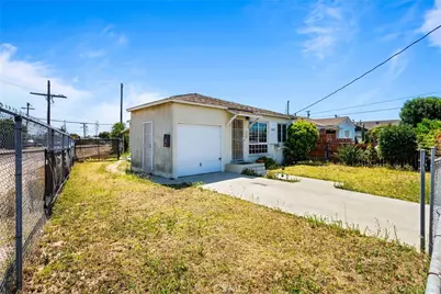24412 Broad, Wilmington, CA 90744 - Photo 2