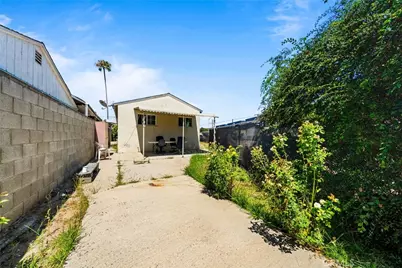 24412 Broad, Wilmington, CA 90744 - Photo 6