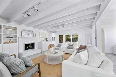 1136 8th Street, Hermosa Beach, CA 90254 - Photo 2