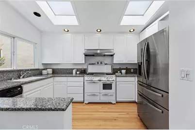 1136 8th Street, Hermosa Beach, CA 90254 - Photo 12