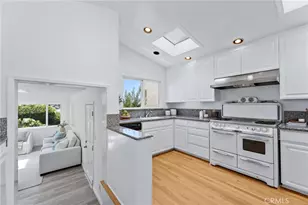 1136 8th St, Hermosa Beach, CA 90254 - Photo 16
