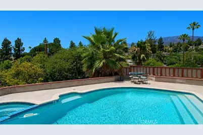 7129 Samoa Place, Tujunga, CA 91042 - Photo 2