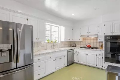 7129 Samoa Place, Tujunga, CA 91042 - Photo 12