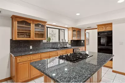 1658 W 110th Place, Los Angeles, CA 90047 - Photo 8