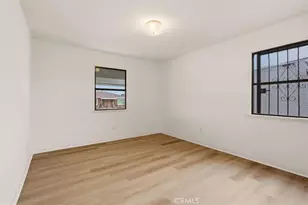1658 W 110th Pl, Los Angeles, CA 90047 - Photo 12