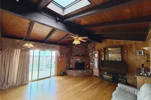 13318 Grider Ave, Hawthorne, CA 90250 - Photo 2