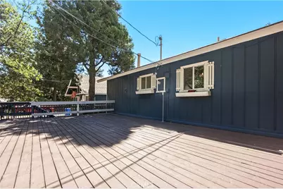 23771 Zuger Dr, Crestline, CA 92325 - Photo 6