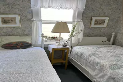 335 Clemente Avenue, Avalon, CA 90704 - Photo 6